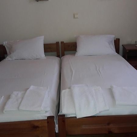 Xenodoxeio Patrai Aparthotel Lefkada Island Exterior photo